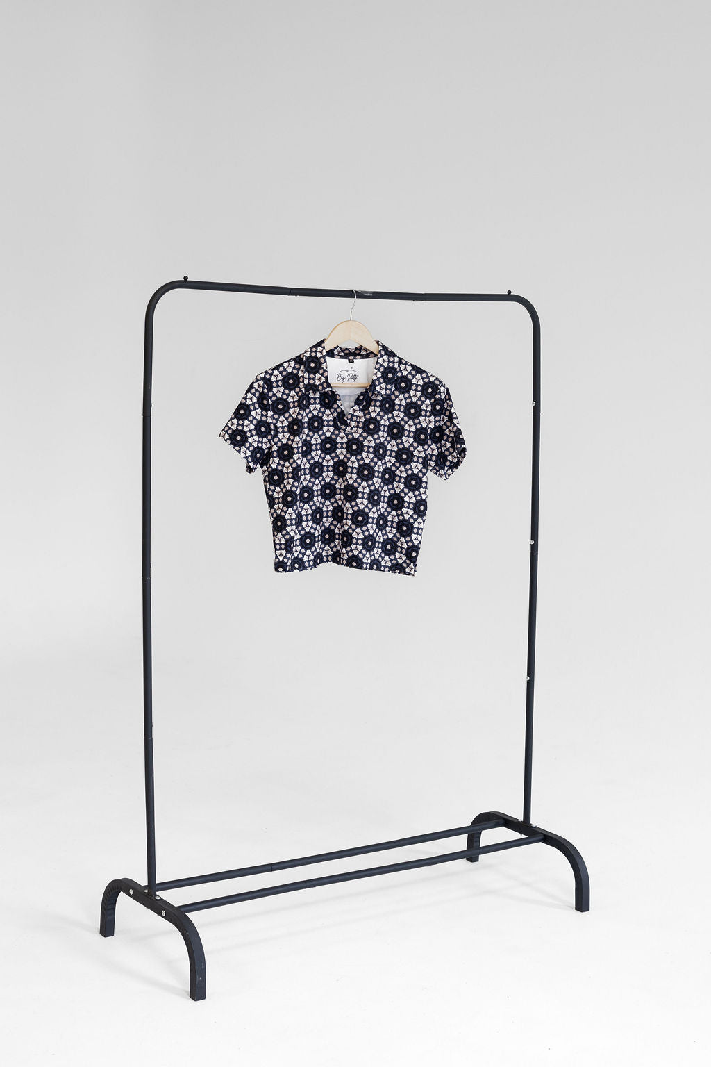 Women's Cropped Golf Polo - Par-fect Geometry